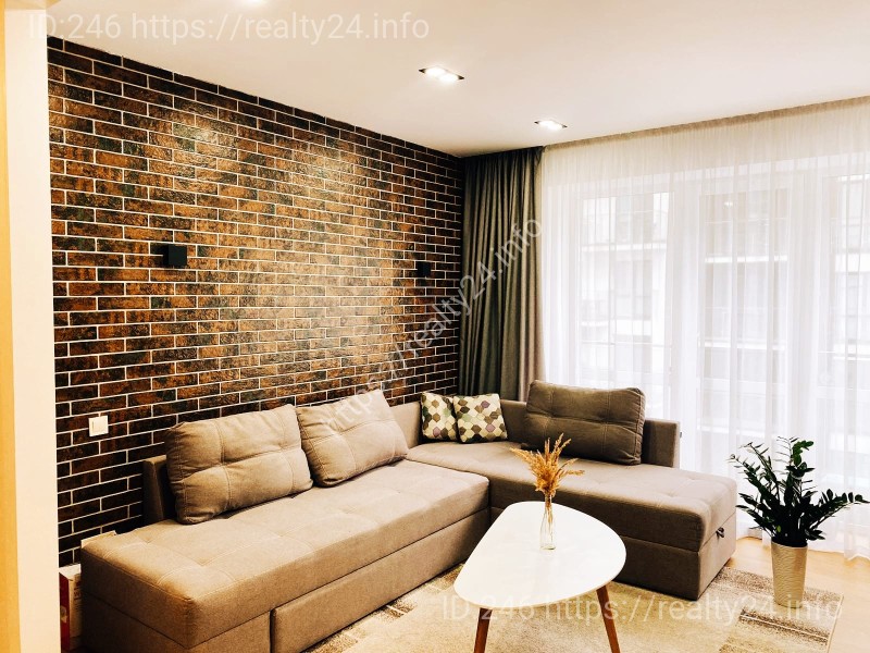 Продається 3-х кімнатна квартира з дизайнерським ремонтом 87м2 у Львові ID: 2647