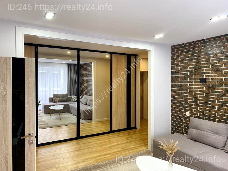 Продається 3-х кімнатна квартира з дизайнерським ремонтом 87м2 у Львові ID: 2649