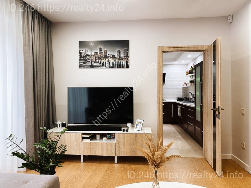 Продається 3-х кімнатна квартира з дизайнерським ремонтом 87м2 у Львові ID: 2651