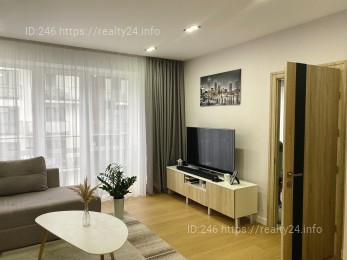 Продається 3-х кімнатна квартира з дизайнерським ремонтом 87м2 у Львові ID: 2655