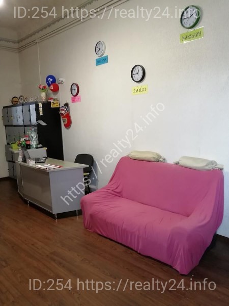 Play Hostel ID: 2759