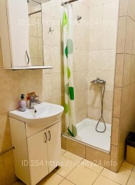 Play Hostel ID: 2765