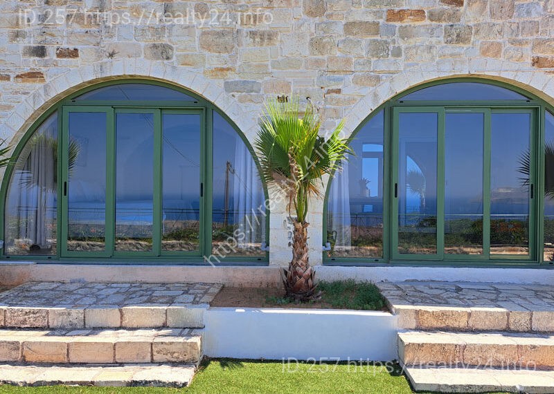 Чудова Кам'яна вілла з панорамним видом на море на острові Крит ID: 2845