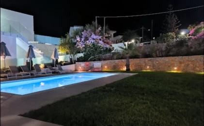 Three-story hotel 100 meters from the wonderful beach of Almyrida resort Crete Greece ID: 2932