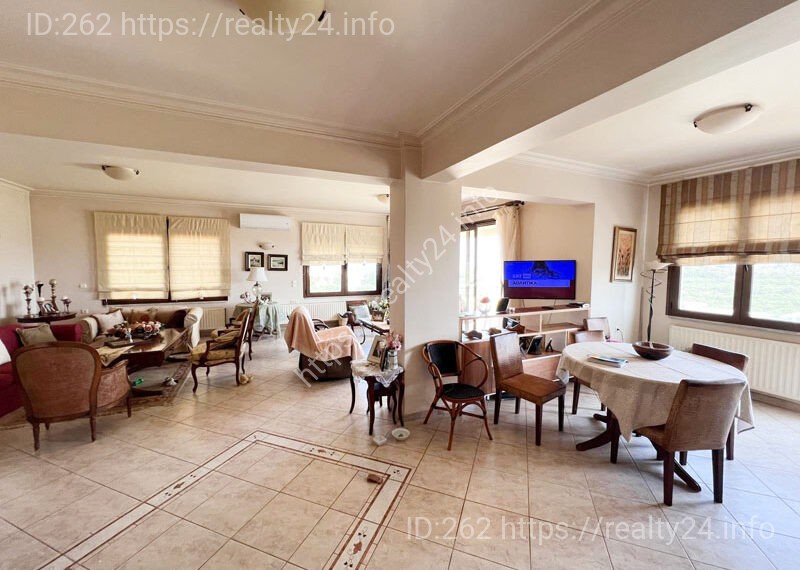 Продається будинок з 4 спальнями і басейном в передмісті Ханья Крит Греція ID: 2936