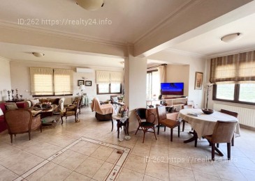 Продається будинок з 4 спальнями і басейном в передмісті Ханья Крит Греція ID: 2936