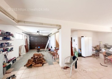 Продається будинок з 4 спальнями і басейном в передмісті Ханья Крит Греція ID: 2954