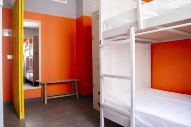Hostel room00 Valencia ID: 3010