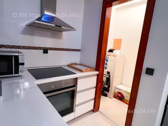 Продається простора 3-кімнатна квартира в самому центрі Лозниці ID: 3868