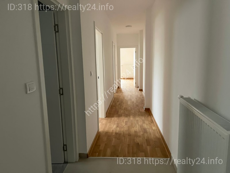 Продается просторный дуплекс с террасами в Нови Саде, хорошая локация ID: 3946