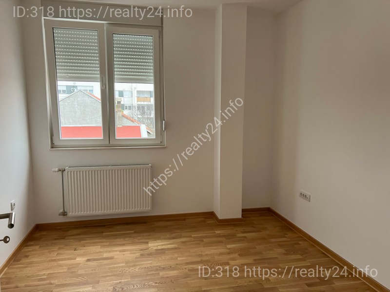 Продается просторный дуплекс с террасами в Нови Саде, хорошая локация ID: 3950