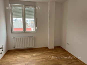 Продается просторный дуплекс с террасами в Нови Саде, хорошая локация ID: 3950