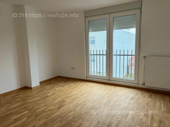 Продается просторный дуплекс с террасами в Нови Саде, хорошая локация ID: 3952