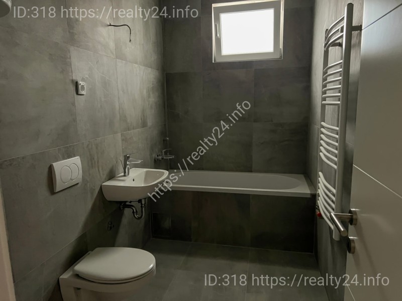 Продается просторный дуплекс с террасами в Нови Саде, хорошая локация ID: 3954