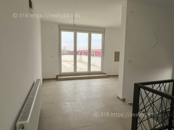 Продается просторный дуплекс с террасами в Нови Саде, хорошая локация ID: 3962