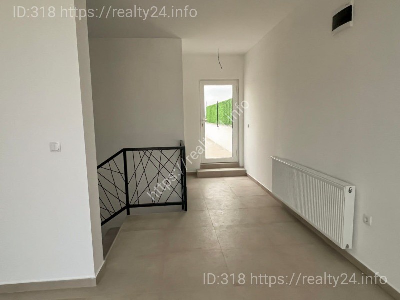 Продается просторный дуплекс с террасами в Нови Саде, хорошая локация ID: 3964