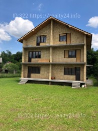 Продається великий просторий будинок, для життя та здачі в оренду ID: 4122