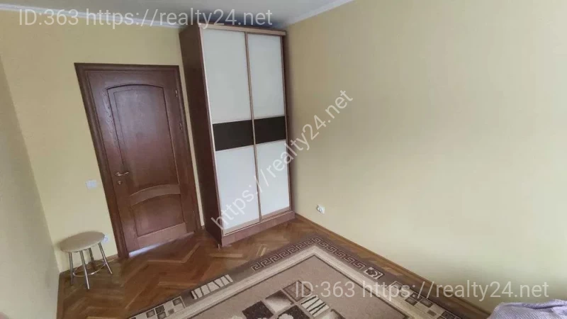 Затишна 2-кімнатна квартира в оренду, 43 м2 з євроремонтом, вул. Й. Сліпого, центр Львова ID: 10197