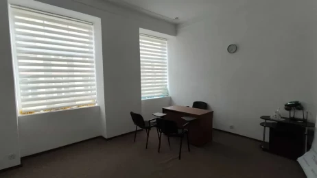 Оренда Офісу 49 м2 у серці Львова, вул. Сербська, поруч із площею Ринок ID: 10215