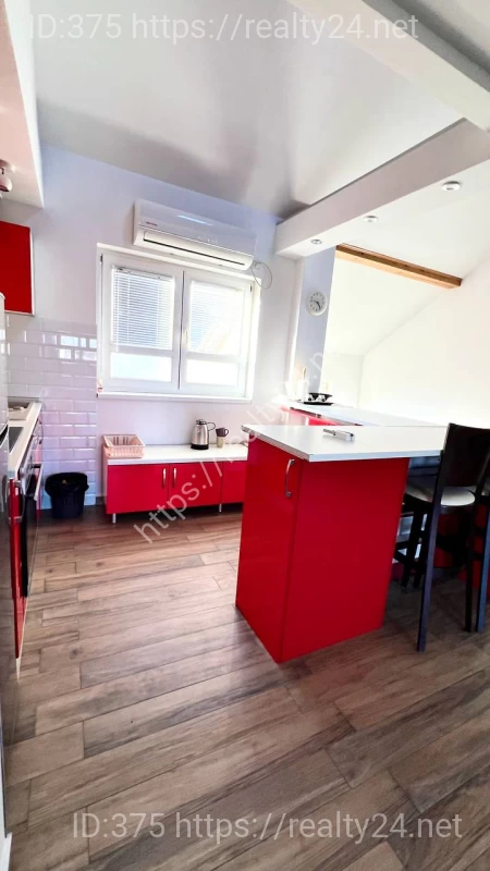 Bright and functional duplex apartment for sale in Pančevo, in an excellent location near the extended city center. ID: 19499