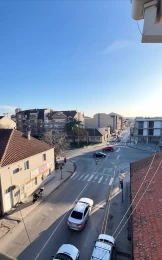 Bright and functional duplex apartment for sale in Pančevo, in an excellent location near the extended city center. ID: 19559