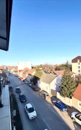 Bright and functional duplex apartment for sale in Pančevo, in an excellent location near the extended city center. ID: 19561