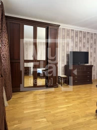 Rent a spacious 3-room apartment 145m2 in Pechersk ID: 19619