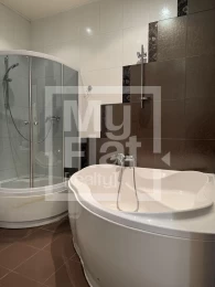 Rent a spacious 3-room apartment 145m2 in Pechersk ID: 19633