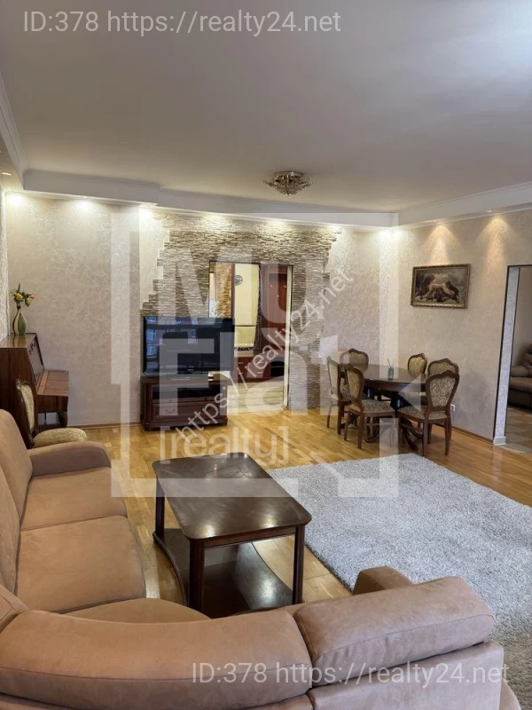 Rent a spacious 3-room apartment 145m2 in Pechersk ID: 19641