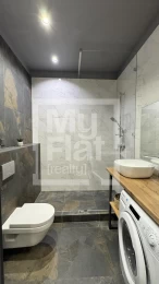 Elite 60 m2 Apartment on Artema 52A  -  Renovated, Premium Appliances, Parking ID: 19727