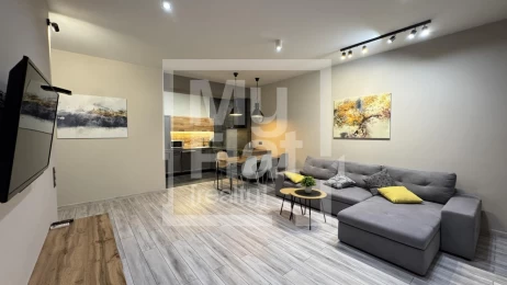 Elite 60 m2 Apartment on Artema 52A  -  Renovated, Premium Appliances, Parking ID: 19743