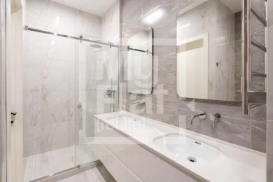 Premium 4- Room 160 m2 Apartment in Pechersky  -  Designer Finish, Fully Furnished ID: 19759