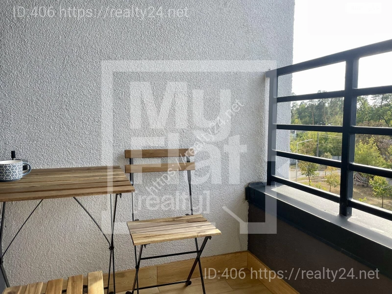 31 m2 Studio in Pushcha- Vodytsia  -  Designer Renovation, Forest  Lakes Nearby ID: 19815