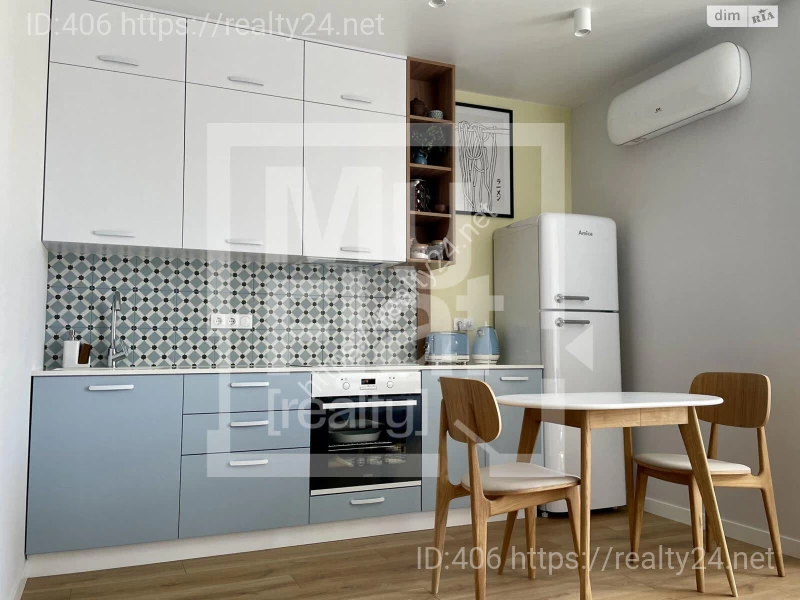 31 m2 Studio in Pushcha- Vodytsia  -  Designer Renovation, Forest  Lakes Nearby ID: 19829