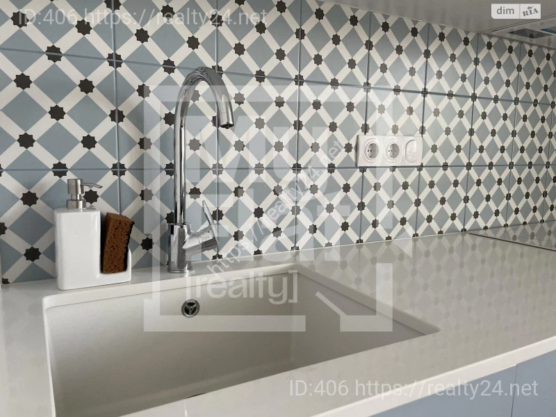 31 m2 Studio in Pushcha- Vodytsia  -  Designer Renovation, Forest  Lakes Nearby ID: 19831