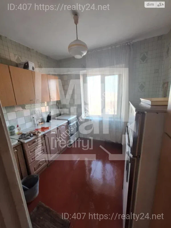 Квартира 50.6 м2 на Виноградарі, вул. Западинська  -  утеплена панель, під ремонт ID: 19861