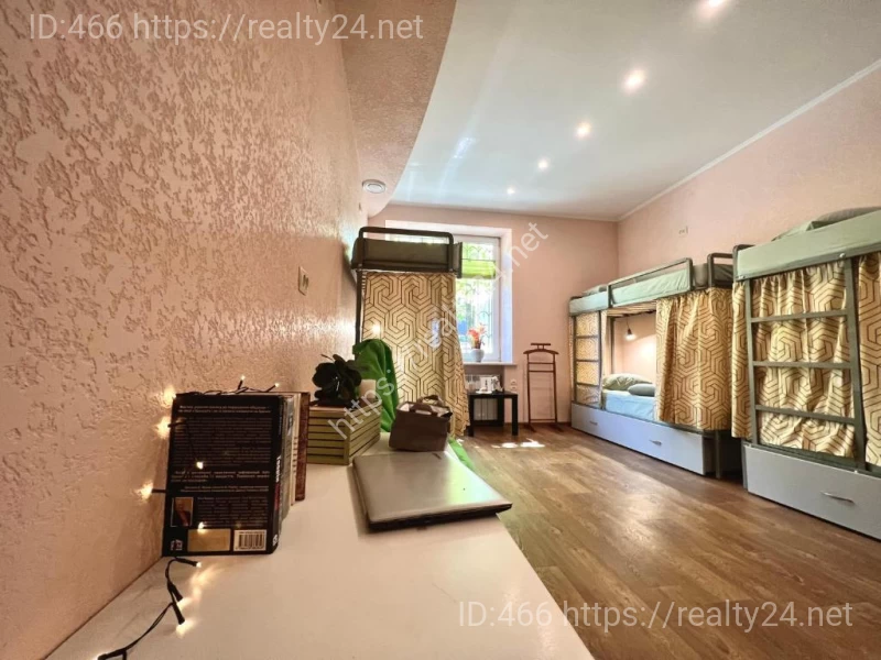 Kust Hostel ID: 27192