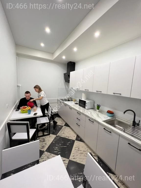 Kust Hostel ID: 27194