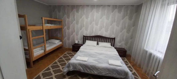 Pelican Guest House  Hostel
          – Chernivtsi
